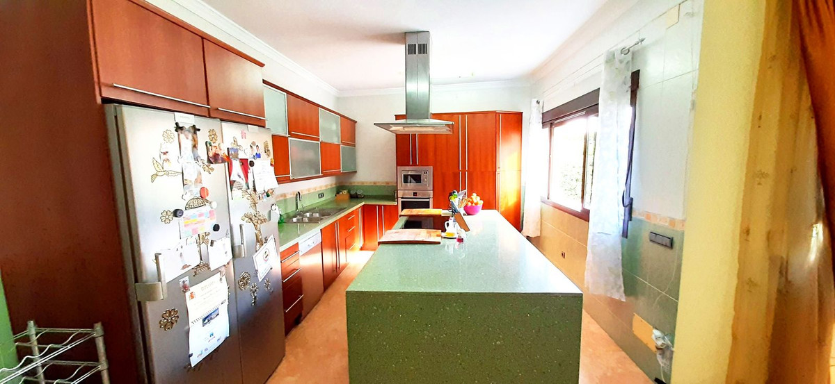 b395d04e27bd671b147ac8fb90af05ae - 8