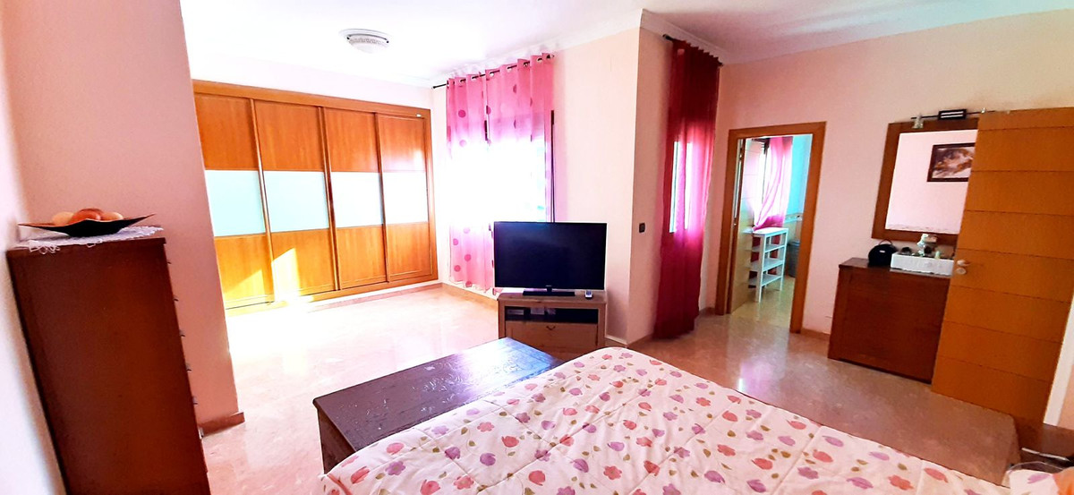 b395d04e27bd671b147ac8fb90af05ae - 9