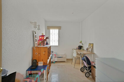 b522ccaa7ea2f48d3708164bf8136823 - 8