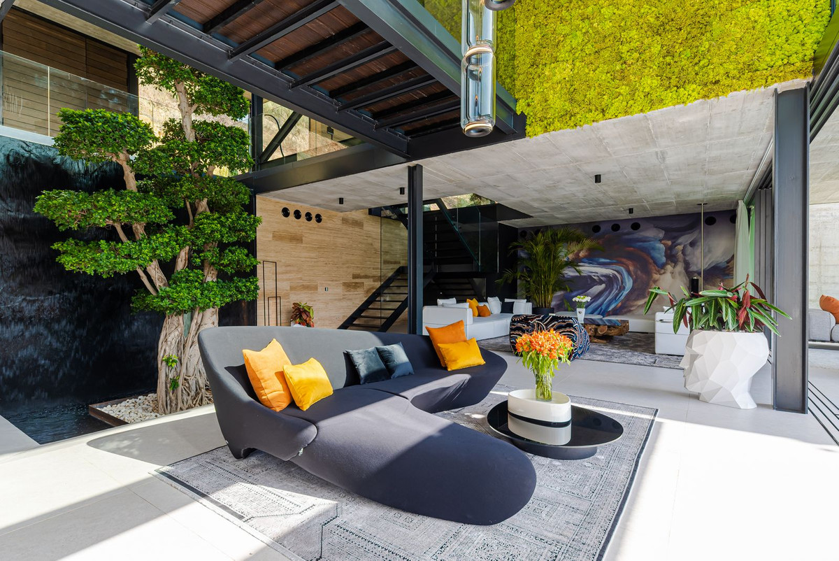 b68c567261645529f1b61c7234a0d8be - 11