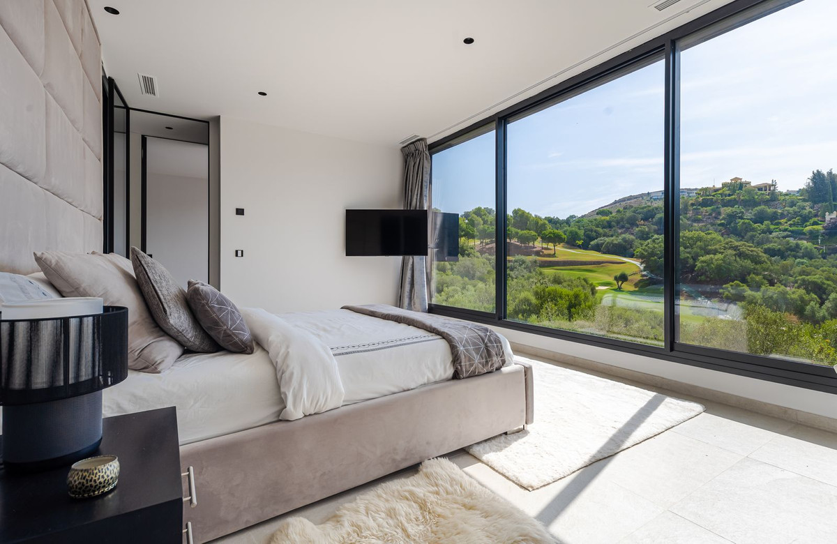 b68c567261645529f1b61c7234a0d8be - 17