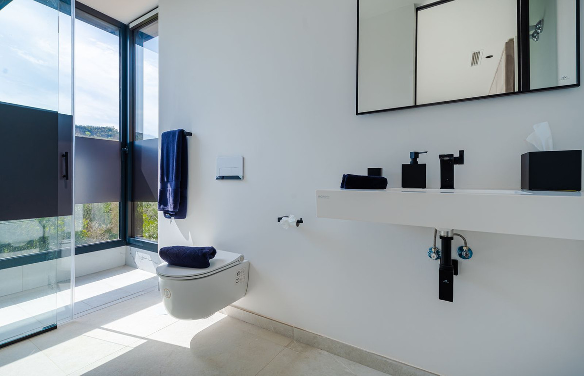 b68c567261645529f1b61c7234a0d8be - 25