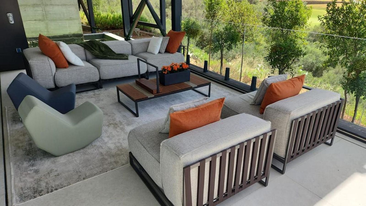 b68c567261645529f1b61c7234a0d8be - 28