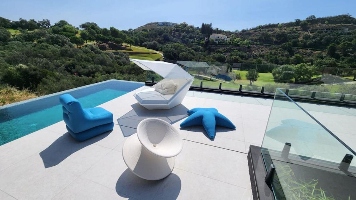 b68c567261645529f1b61c7234a0d8be - 29