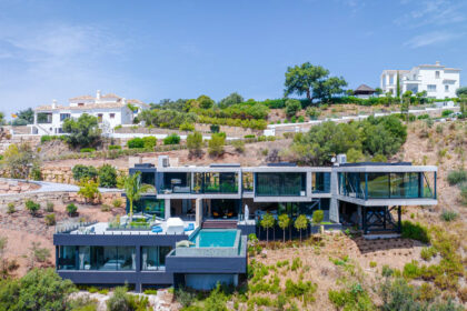 b68c567261645529f1b61c7234a0d8be - 32