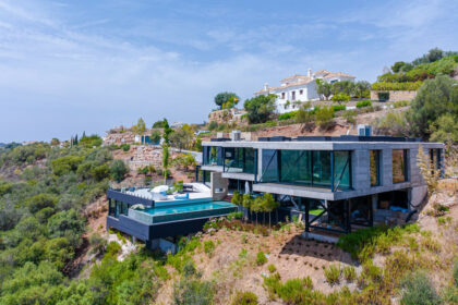 b68c567261645529f1b61c7234a0d8be - 33