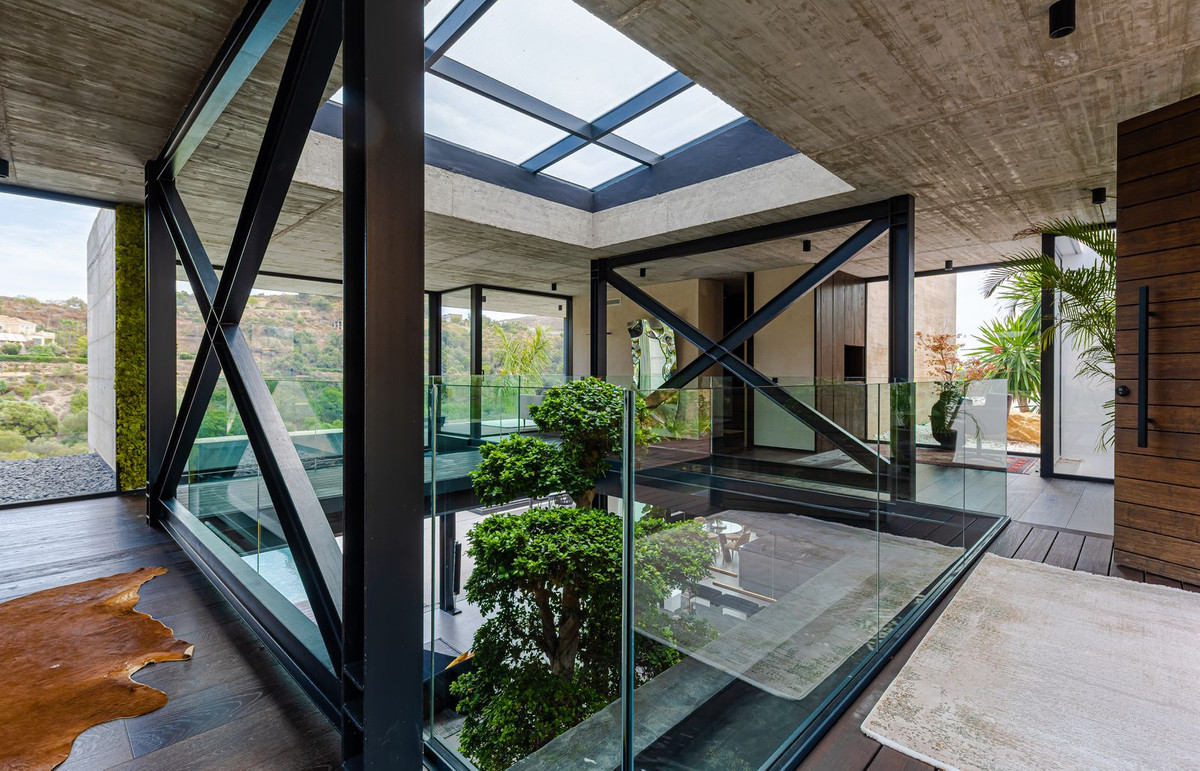 b68c567261645529f1b61c7234a0d8be - 35