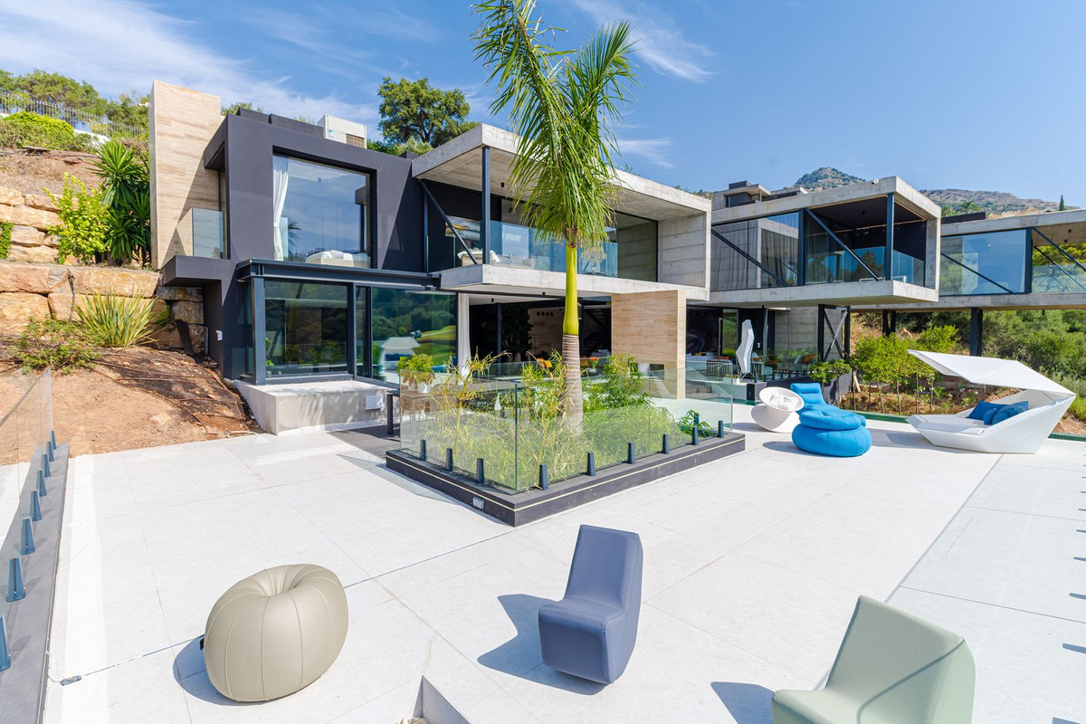 b68c567261645529f1b61c7234a0d8be - 4