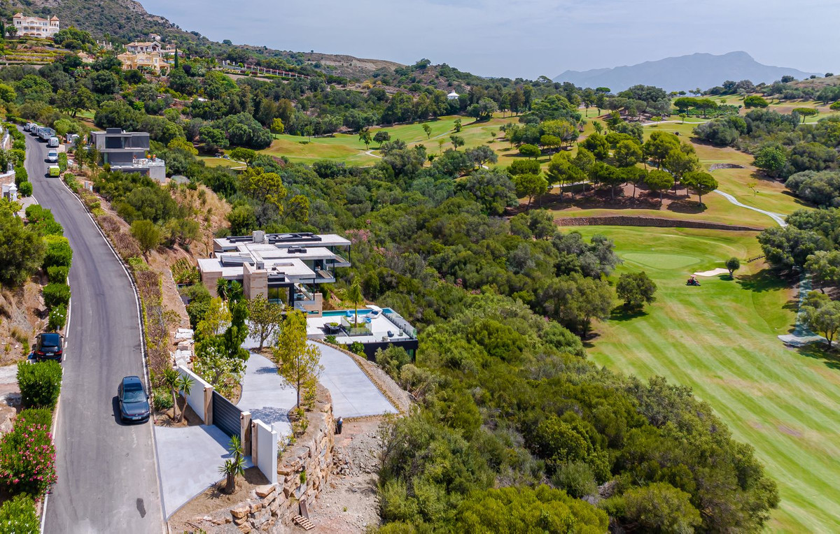 b68c567261645529f1b61c7234a0d8be - 5