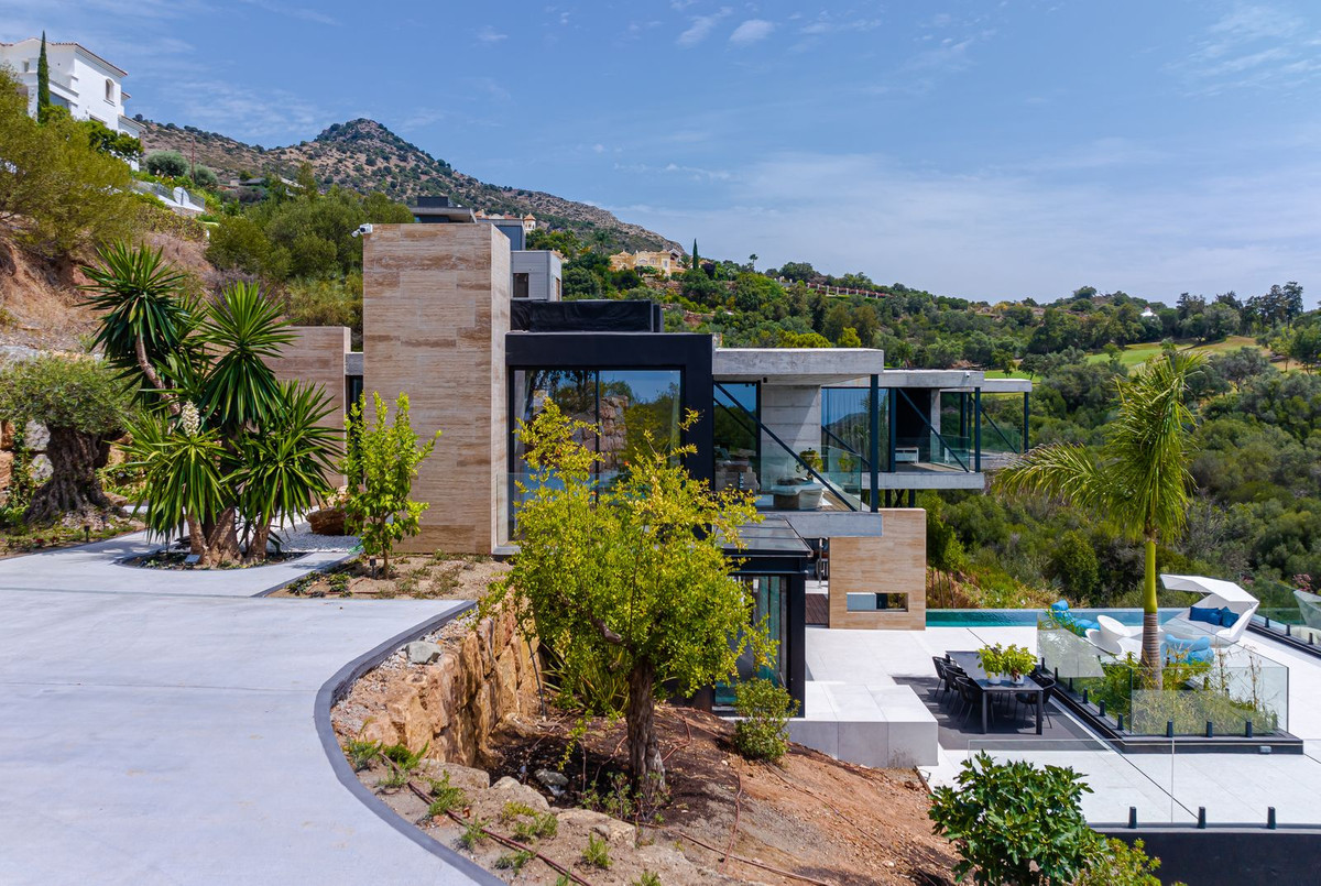 b68c567261645529f1b61c7234a0d8be - 6