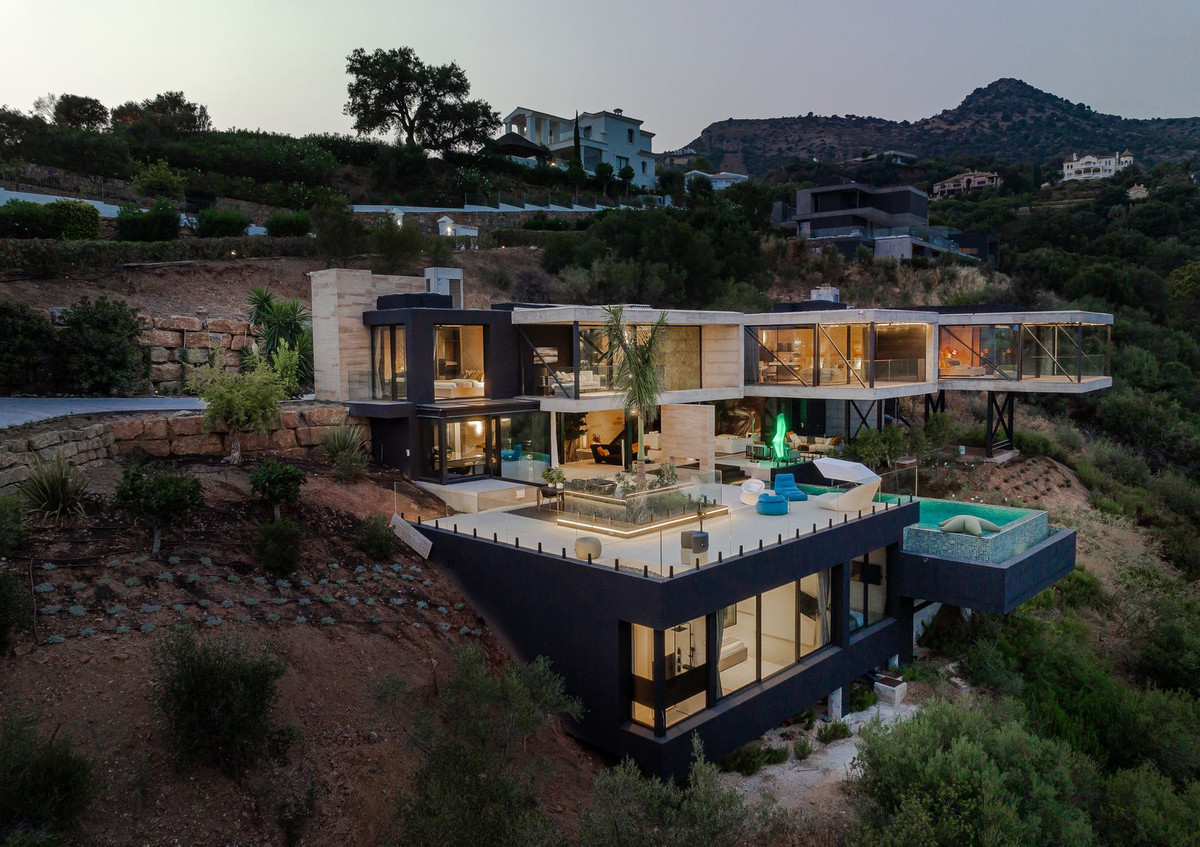 b68c567261645529f1b61c7234a0d8be - 7