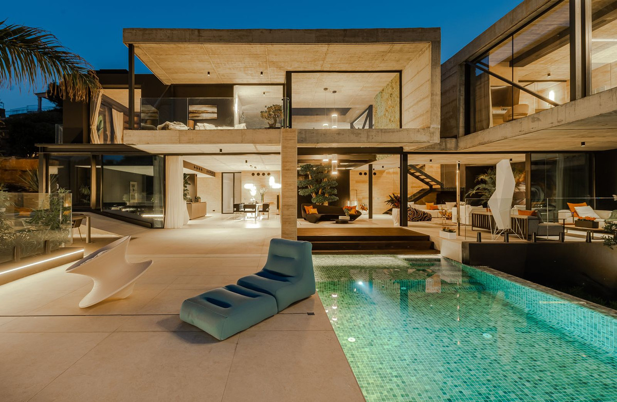 b68c567261645529f1b61c7234a0d8be - 8