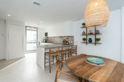 b6e2402a86284573b062c7d5fba1a6e8 - 15