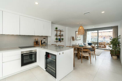 b6e2402a86284573b062c7d5fba1a6e8 - 16