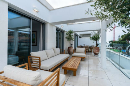 b6e2402a86284573b062c7d5fba1a6e8 - 22