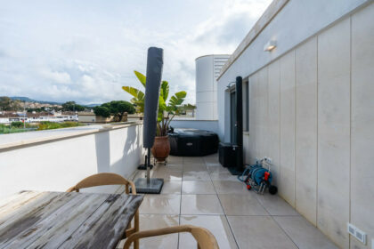 b6e2402a86284573b062c7d5fba1a6e8 - 23