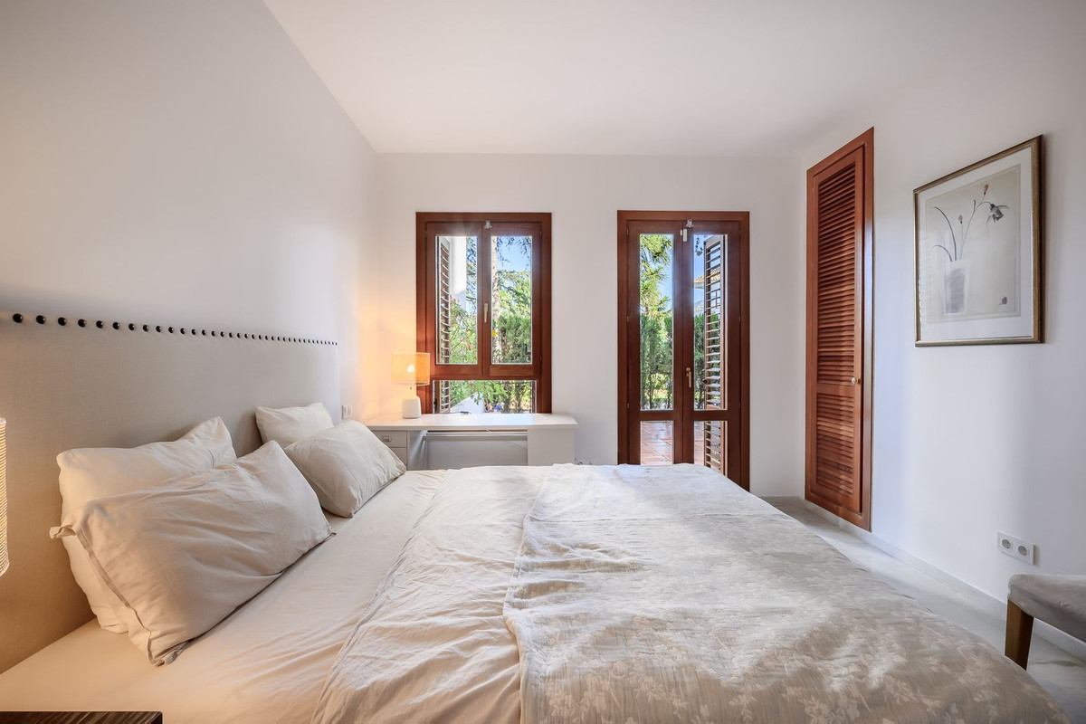 bbcc4c7c30e54046a1708b804048c8cf - 14