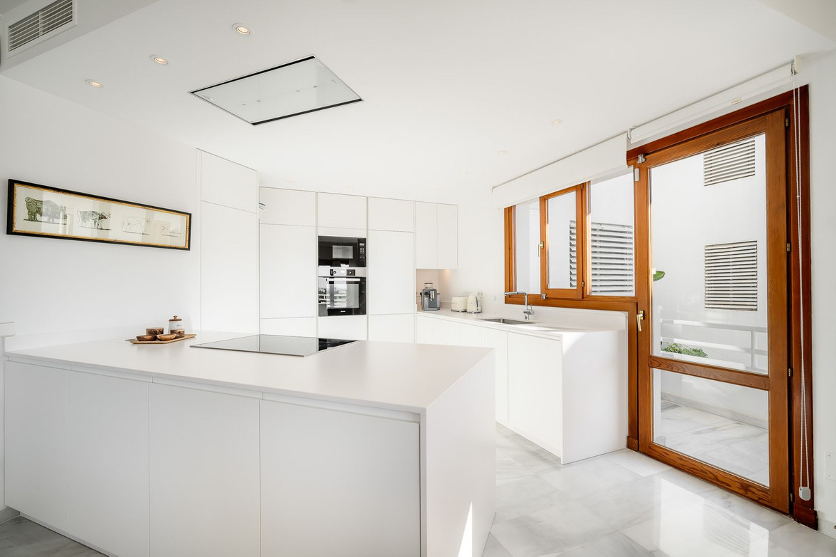 bbcc4c7c30e54046a1708b804048c8cf - 6