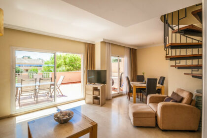 bbd9b8ee9b95e11d7b3a24cdbb9ef85f - 12