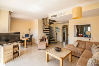 bbd9b8ee9b95e11d7b3a24cdbb9ef85f - 2