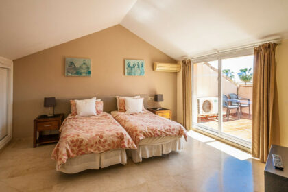 bbd9b8ee9b95e11d7b3a24cdbb9ef85f - 3