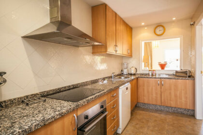 bbd9b8ee9b95e11d7b3a24cdbb9ef85f - 4