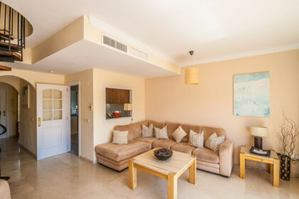 bbd9b8ee9b95e11d7b3a24cdbb9ef85f - 9