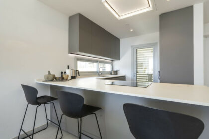 bcb5e0717e9ca0ec978cadf7895d5efa - 12