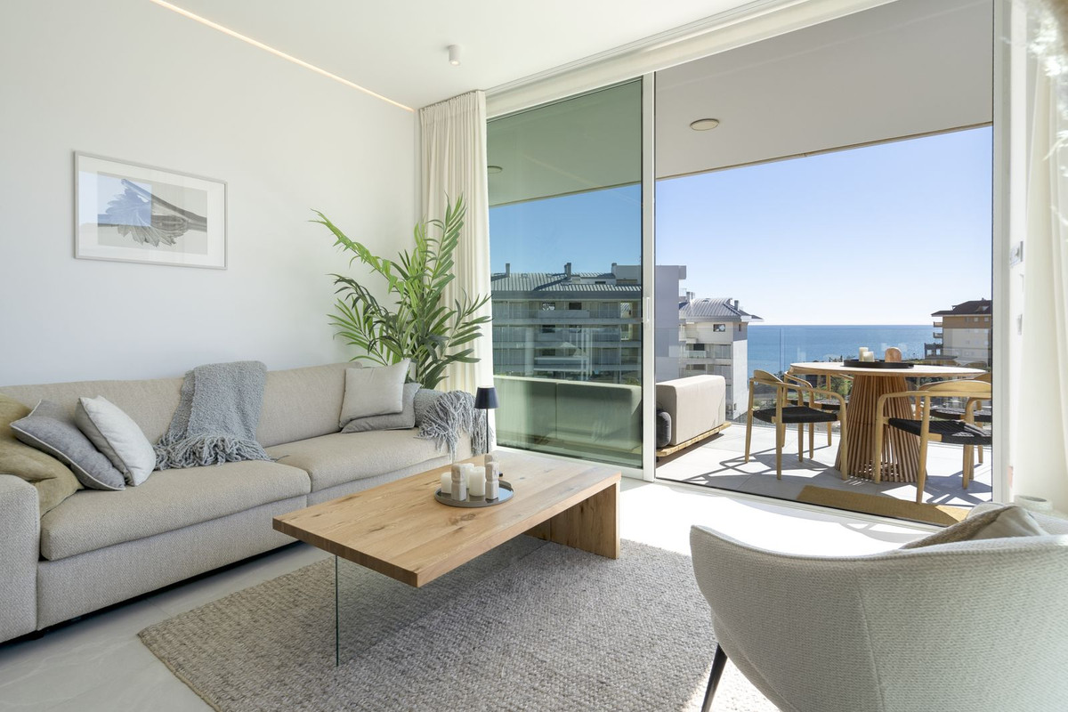 bcb5e0717e9ca0ec978cadf7895d5efa - 2