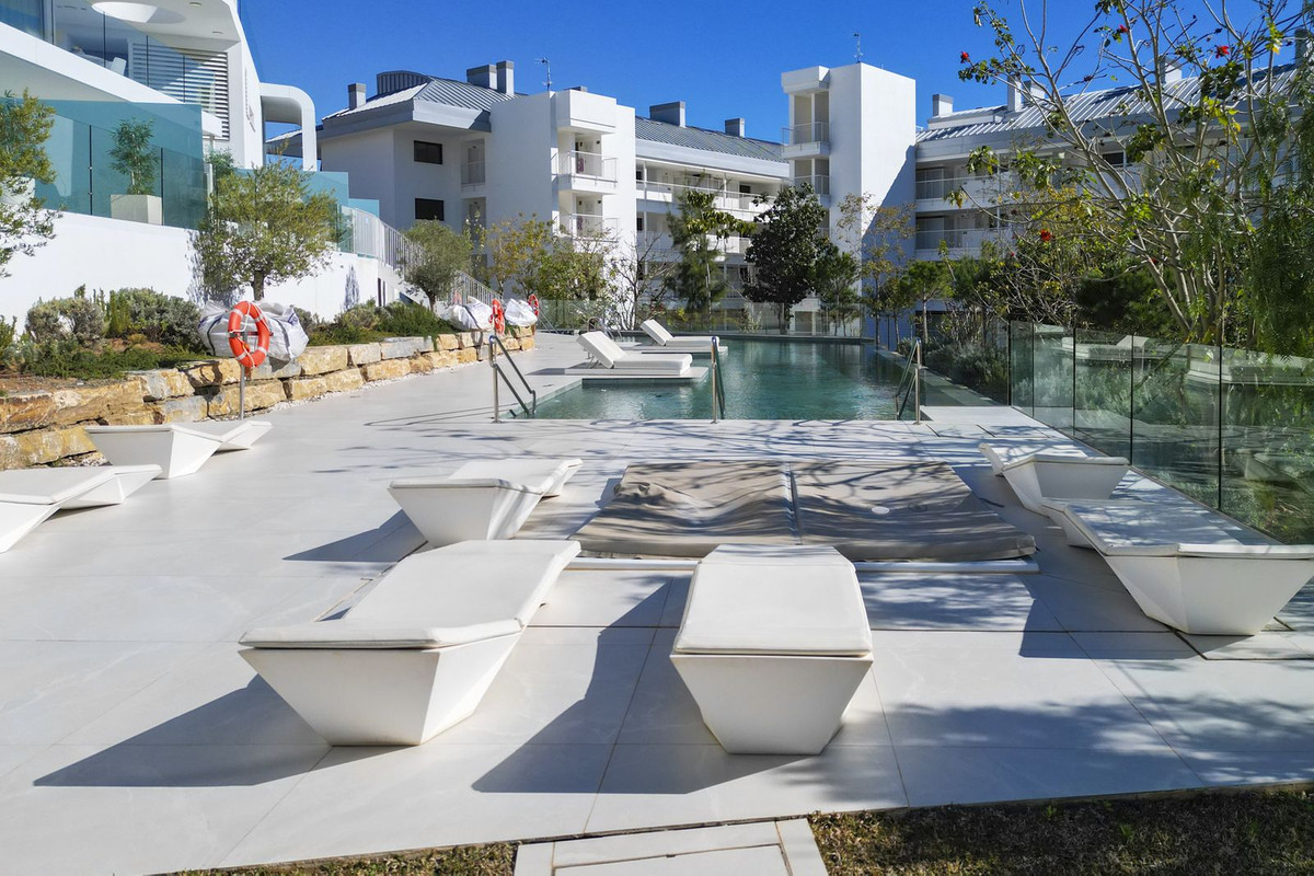 bcb5e0717e9ca0ec978cadf7895d5efa - 23