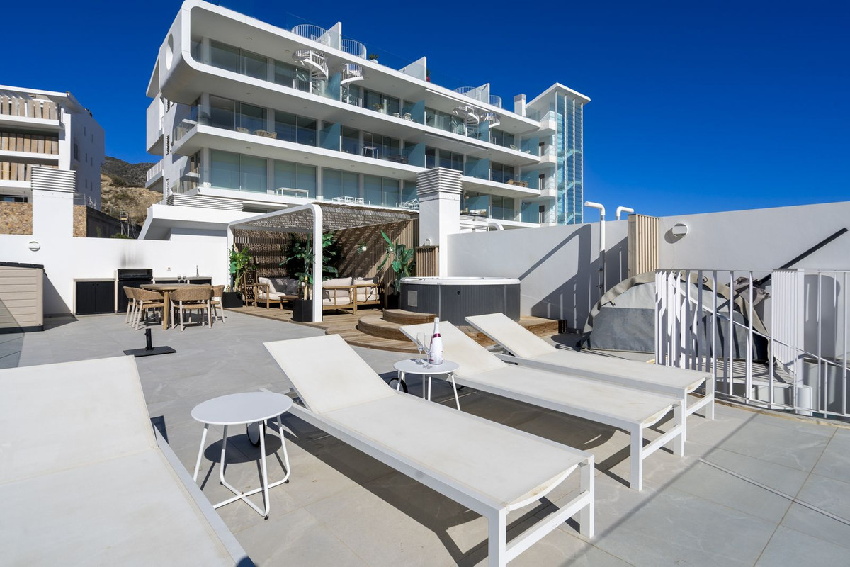 bcb5e0717e9ca0ec978cadf7895d5efa - 25