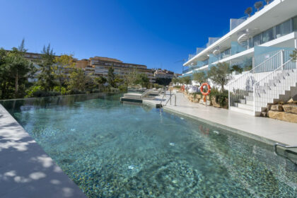 bcb5e0717e9ca0ec978cadf7895d5efa - 27