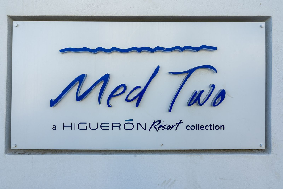 bcb5e0717e9ca0ec978cadf7895d5efa - 32