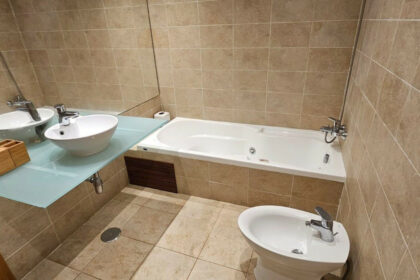 be46be83da17fc928034c4afe19c7000 - 13