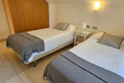 be46be83da17fc928034c4afe19c7000 - 9