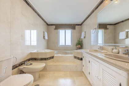 bf8a0d8fe4f3d87896a13e9579e94d5f - 18