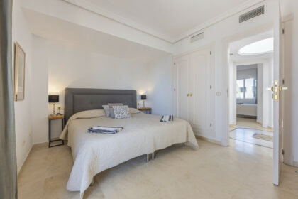 bf8a0d8fe4f3d87896a13e9579e94d5f - 19