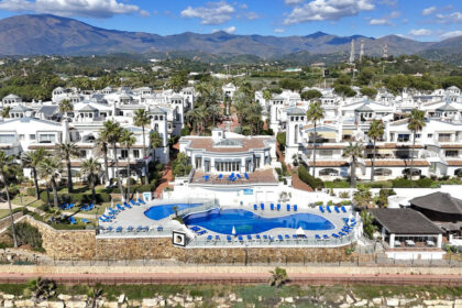 bf8a0d8fe4f3d87896a13e9579e94d5f - 2