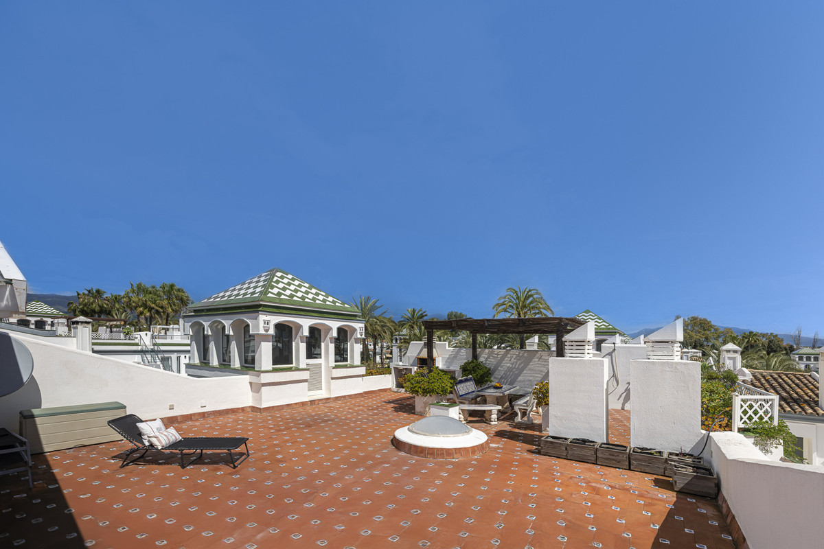 bf8a0d8fe4f3d87896a13e9579e94d5f - 30