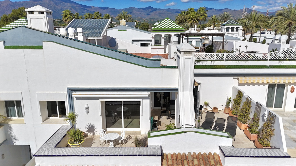 bf8a0d8fe4f3d87896a13e9579e94d5f - 37