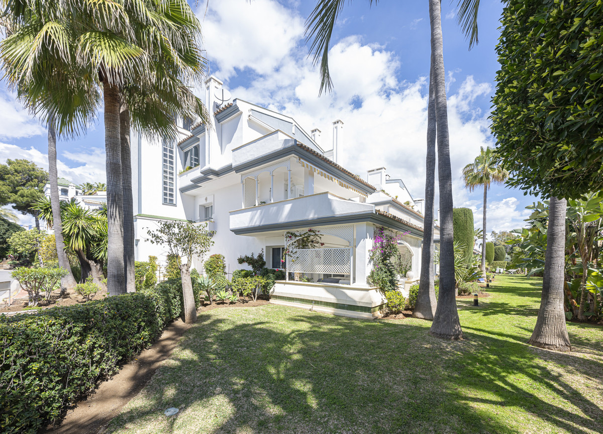 bf8a0d8fe4f3d87896a13e9579e94d5f - 41