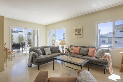 bf8a0d8fe4f3d87896a13e9579e94d5f - 9