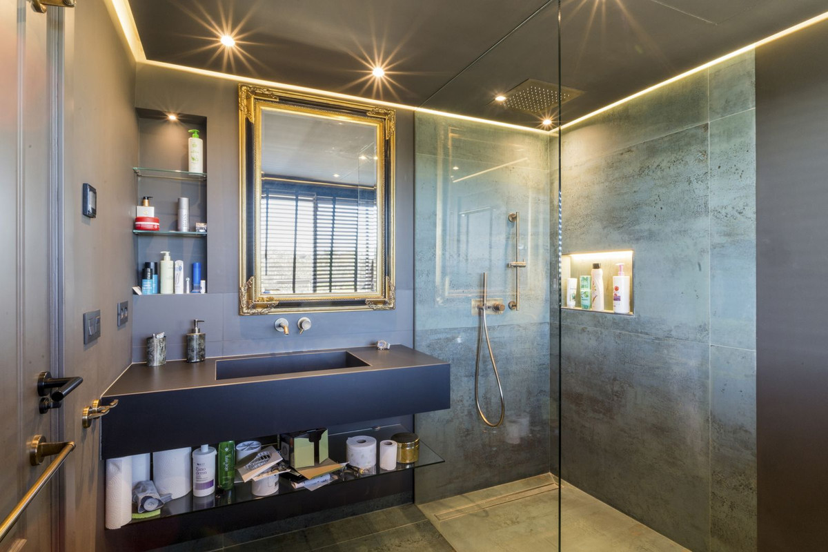 c0f928c73b75bd5b66559333a0932293 - 13