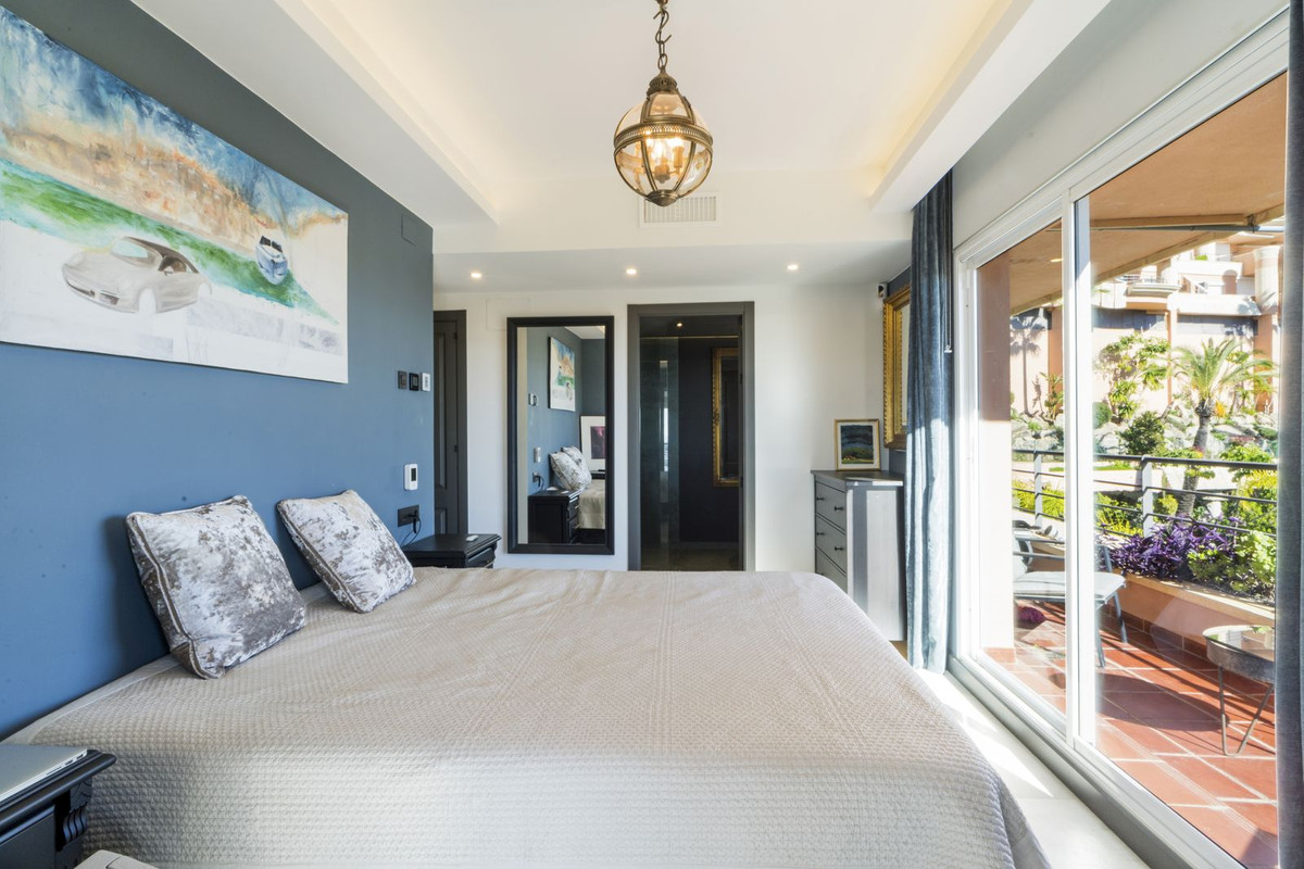 c0f928c73b75bd5b66559333a0932293 - 18