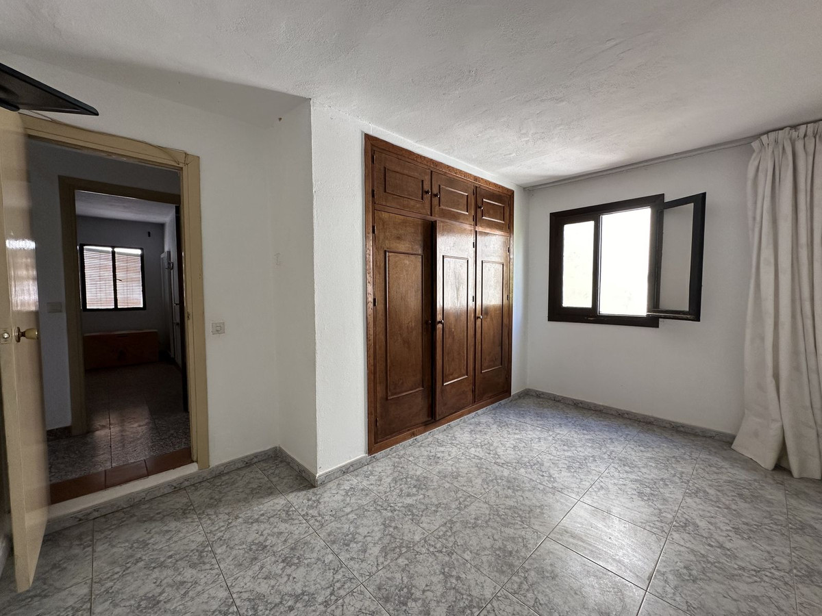 c3ebd0ab986fa681a1139d73a1f48156 - 7