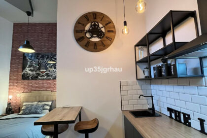 c64c4cd0667cd879c082b5ca66dc0be8 - 10