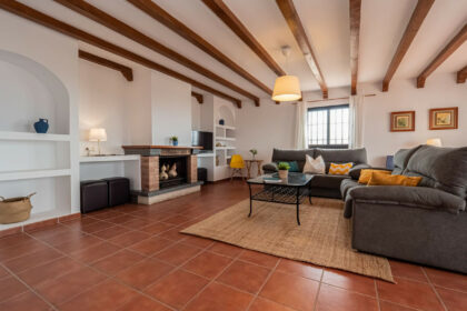 c65d47fb405766f235f2ff6115b72806 - 10