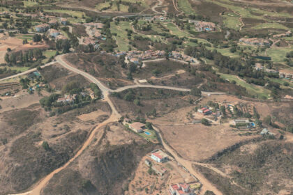 c89d5c0857b248c899039d0366b7e308 - 3