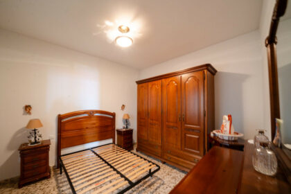 cc4a1f6b44f1407186564e3fdafe1c5a - 8