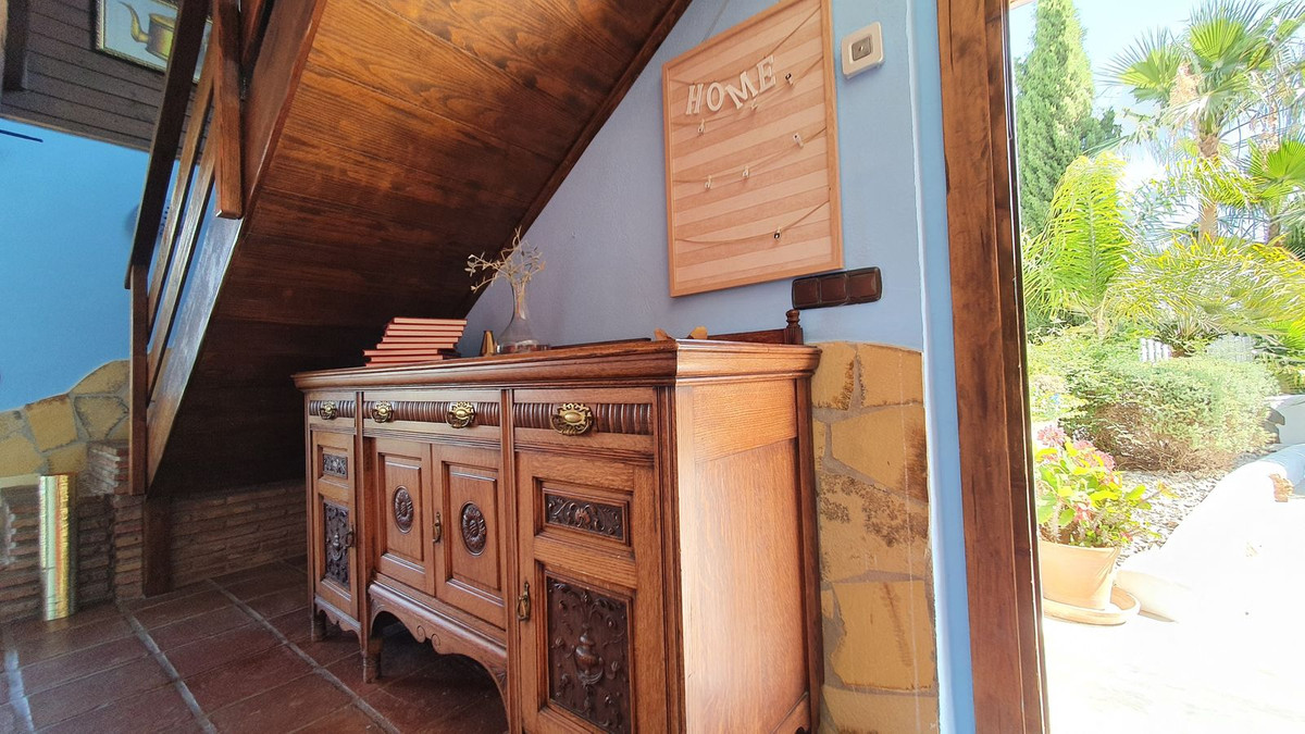 ccaab9728f2ea49072d1d7224ab85703 - 17